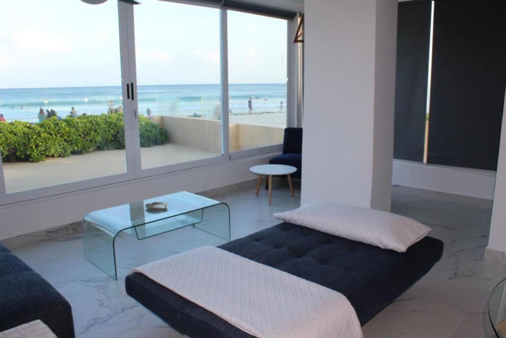Beach Front Renewed Apartment كانكون المظهر الخارجي الصورة
